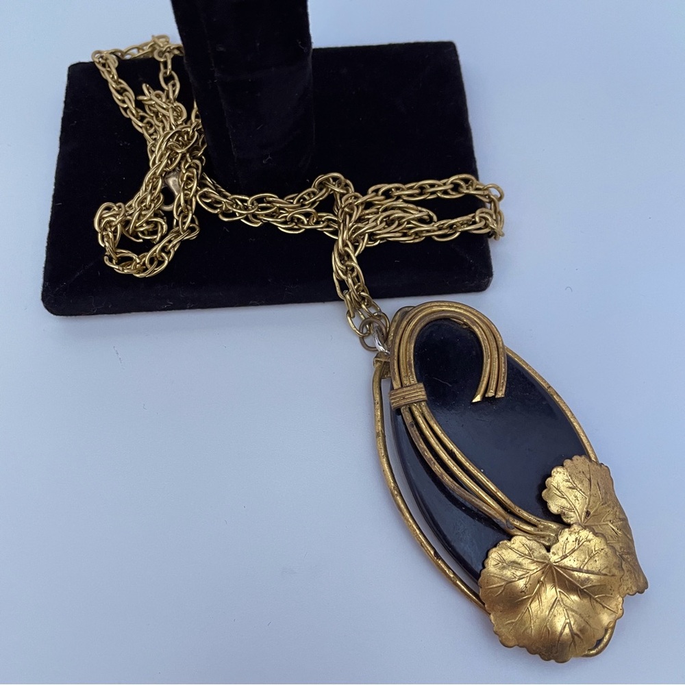 Vintage Gold Tone Fall Autumn Leaf BOHO Cottage Fairy Whimsical Goth Necklace